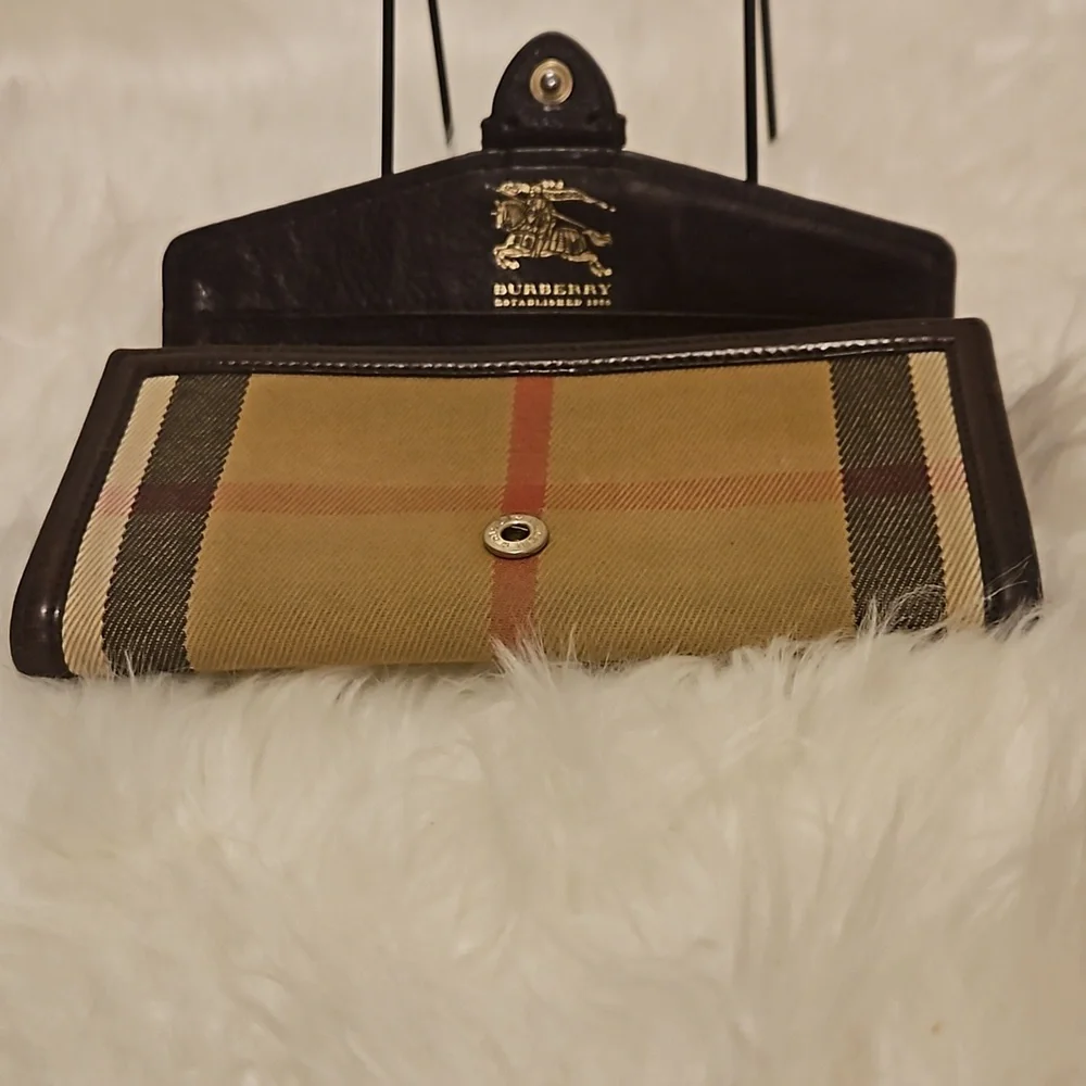 Burberry Tan Plaid Canvas Wallet with Dark Brown Leather Buckle - Picture 7 of 13